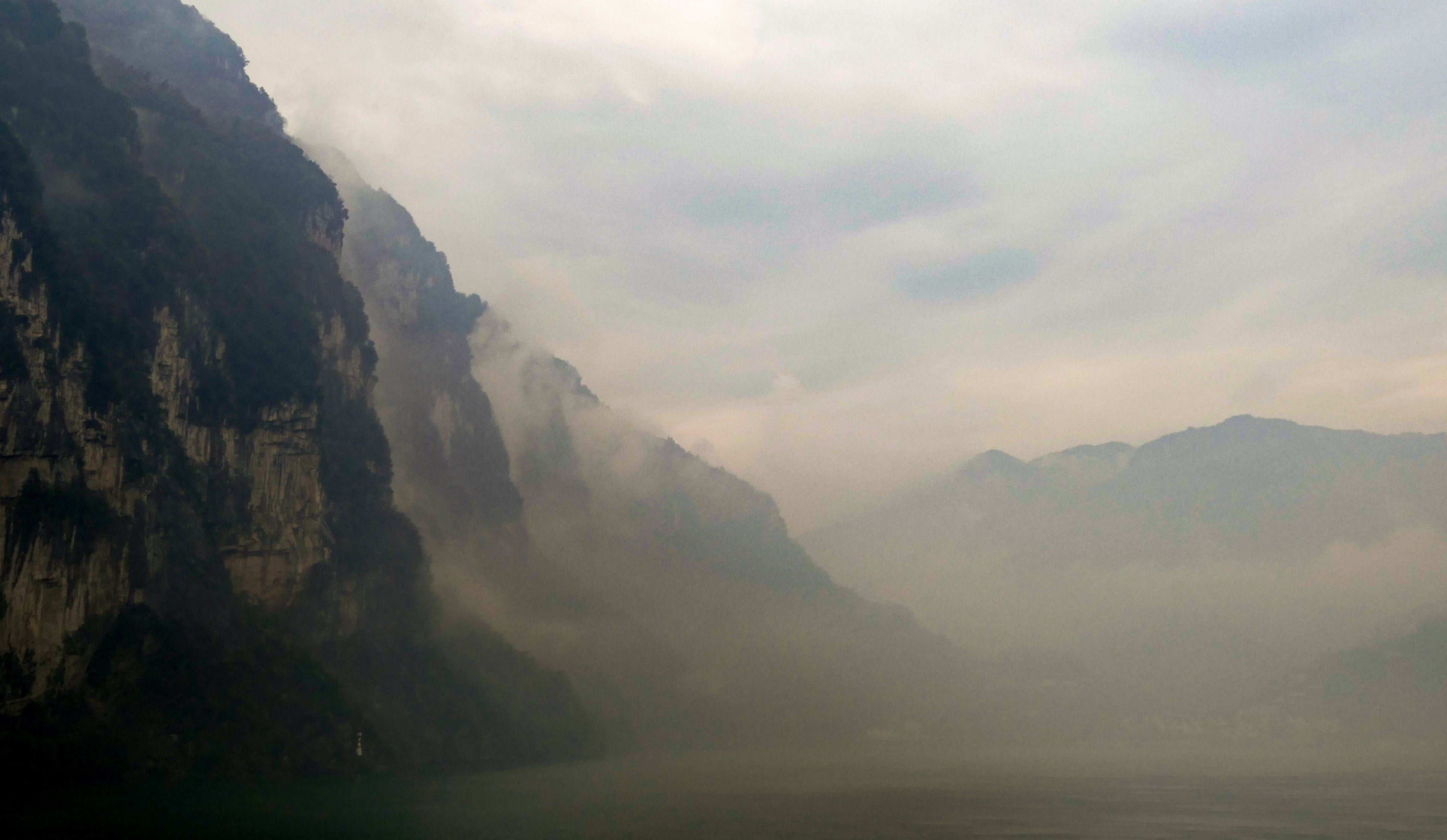 E39FB072-E18A-4624-B2C4-DB26B8BF4450